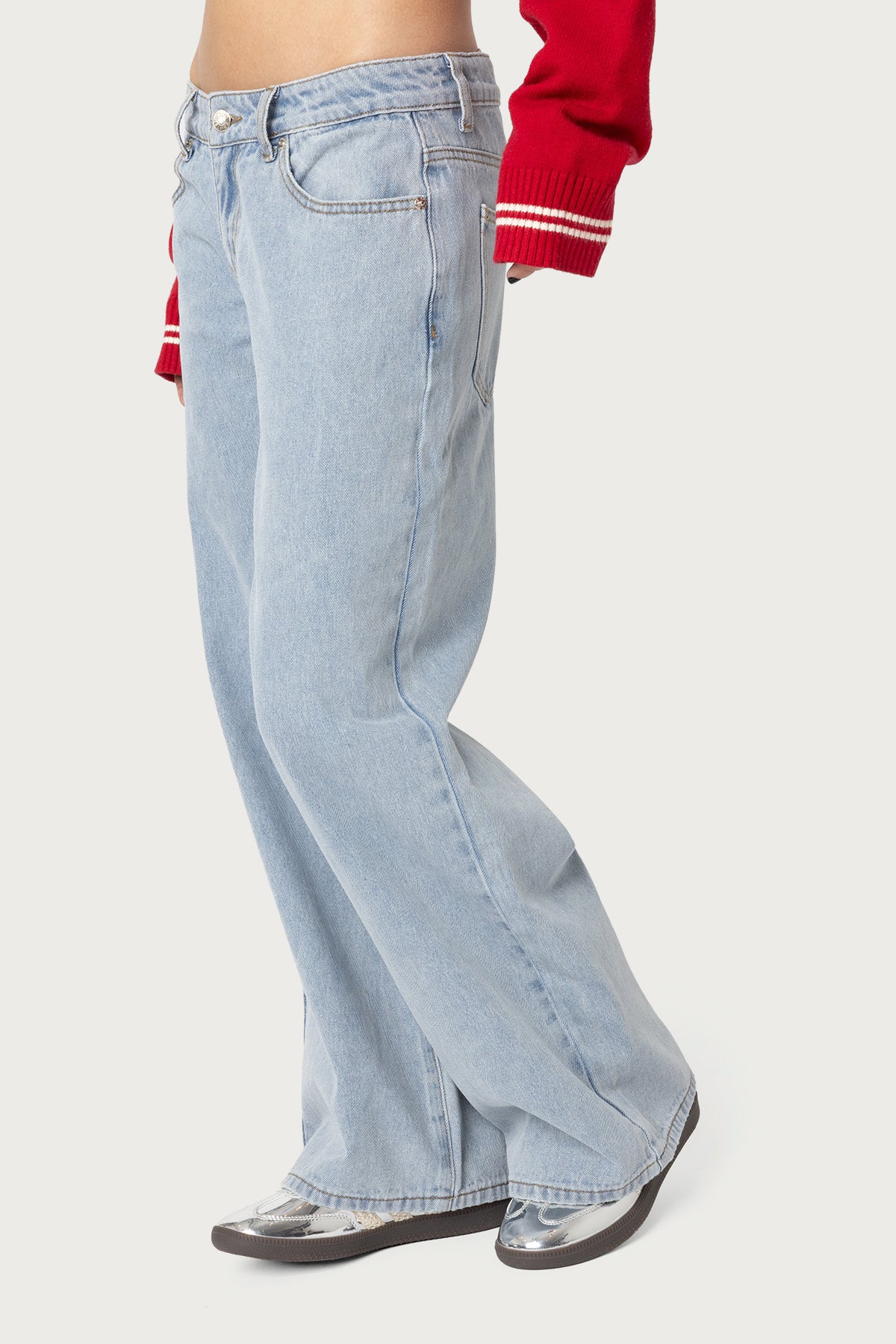 Petite Raelynn Washed Low Rise Jeans