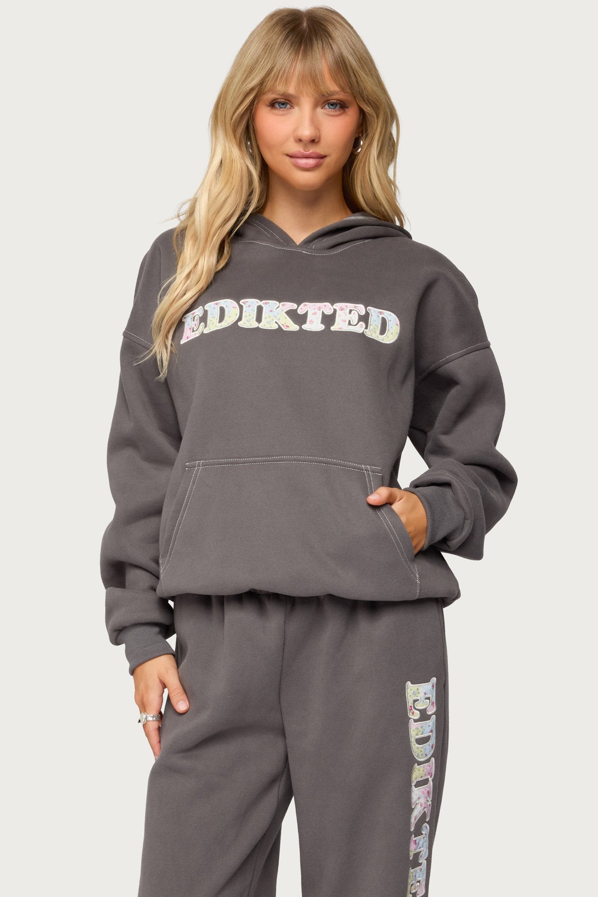 Mili Edikteds Hoodie