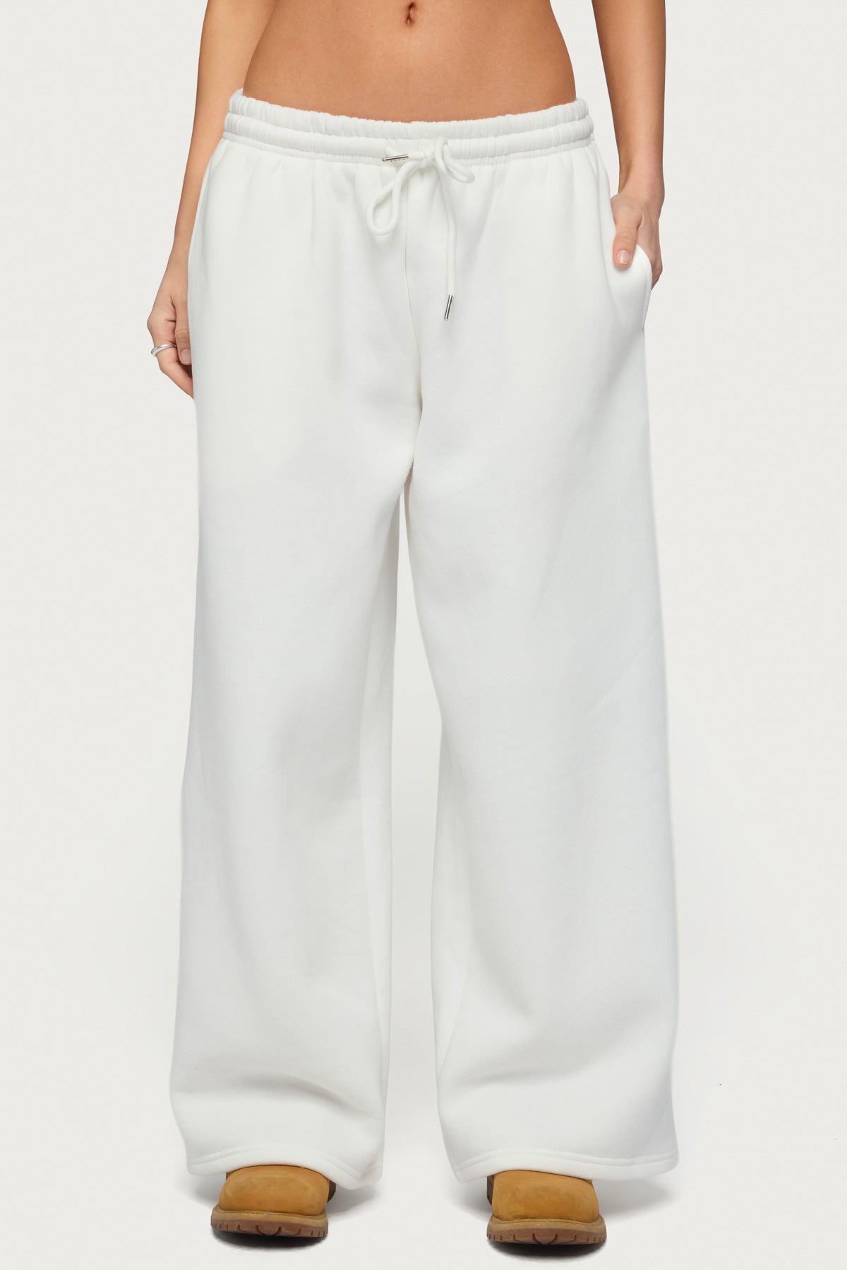 Petite Kamari Low Rise Wide Sweatpants
