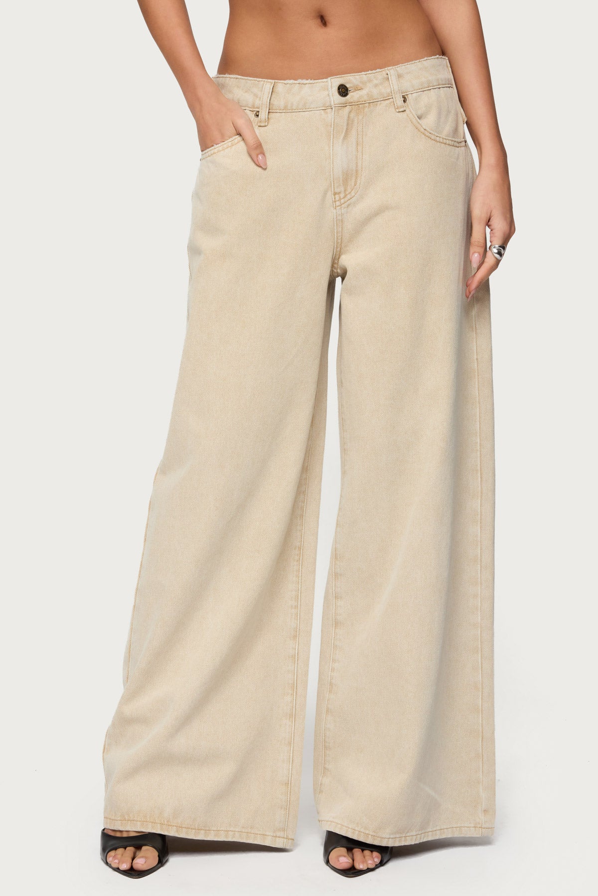 Buttoned Belt Low Rise Baggy Jeans