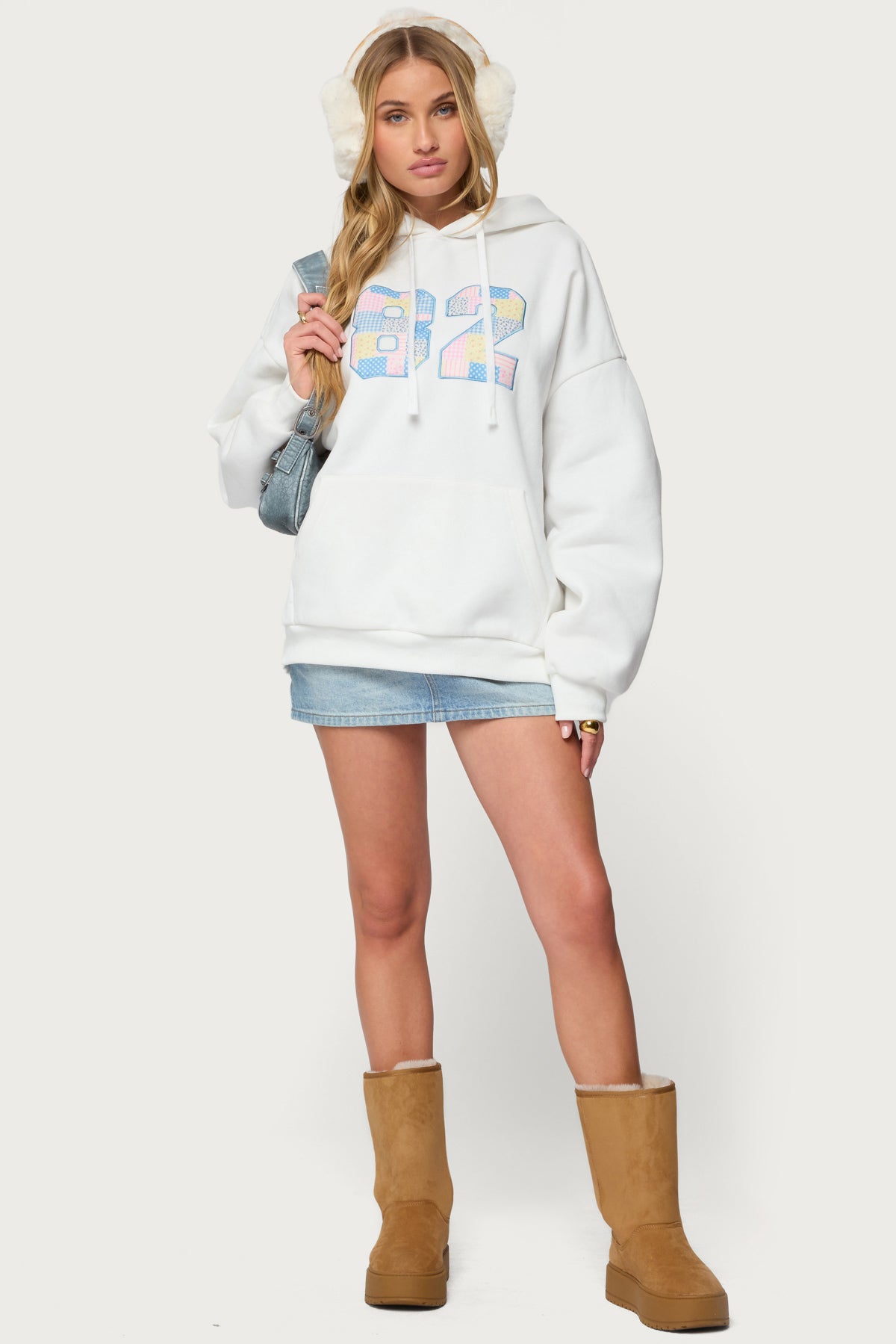 82 Oversized Hoodie