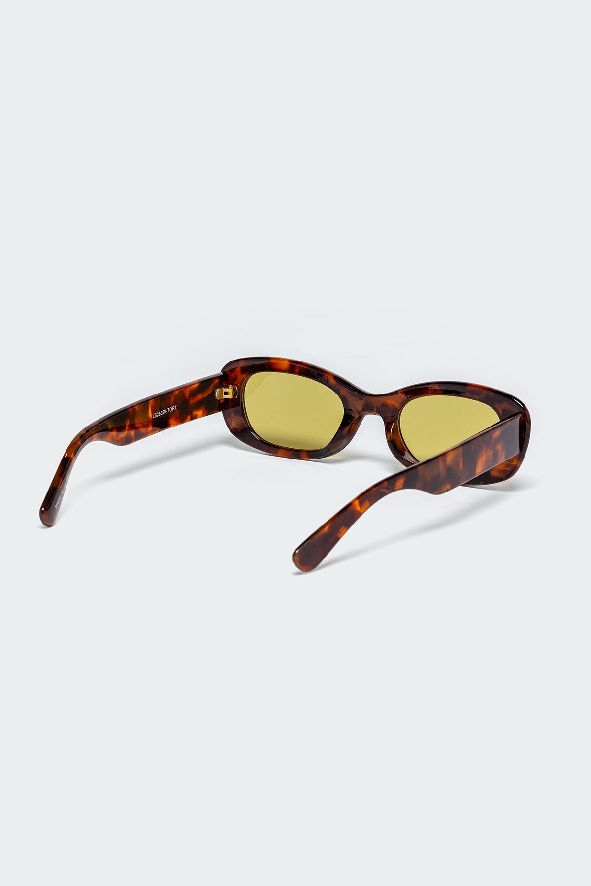 Juna Square Sunglasses - Image 4