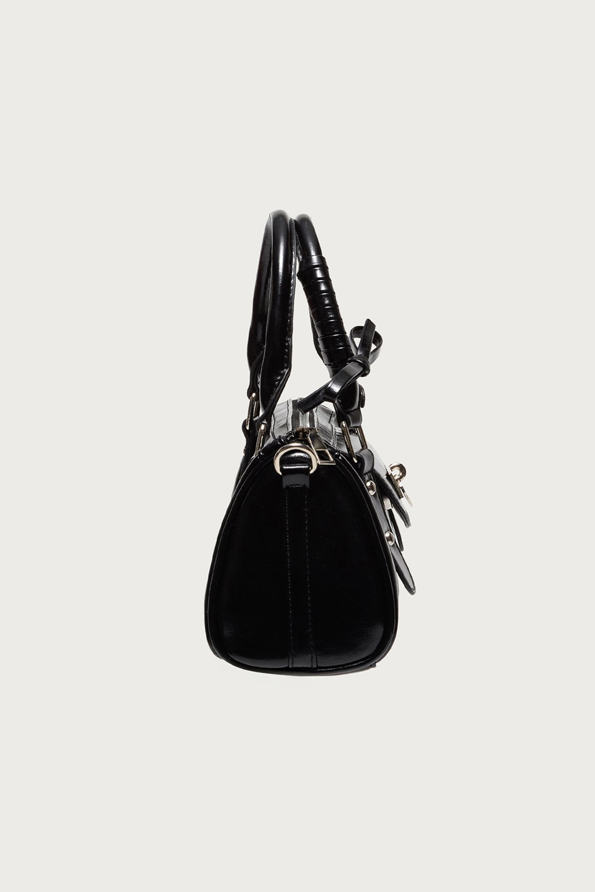 Faux Leather Heart Locket Bag - Image 4