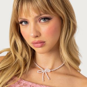 Pearl Bow Necklace