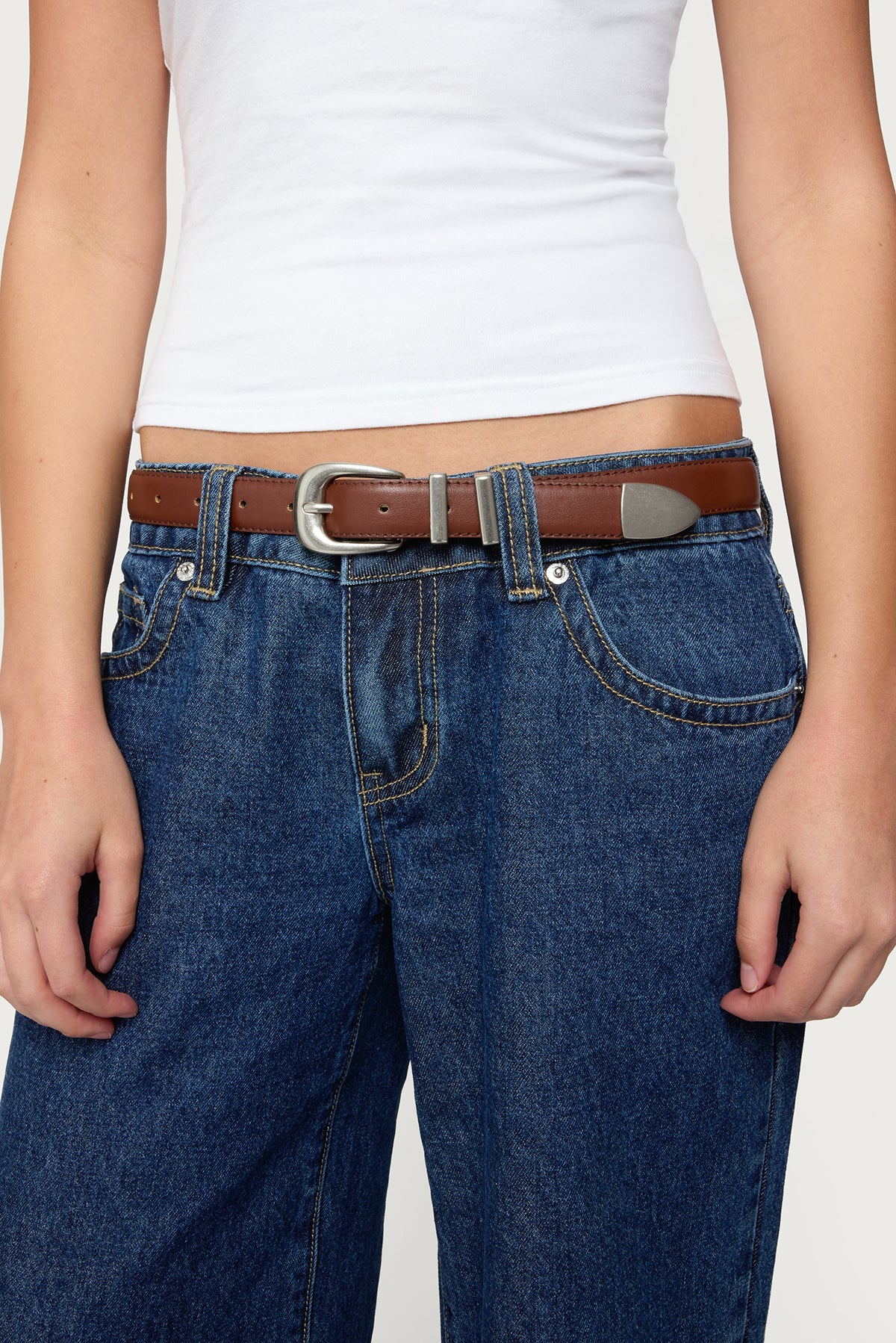 Basic Buckle Faux Leather Belt