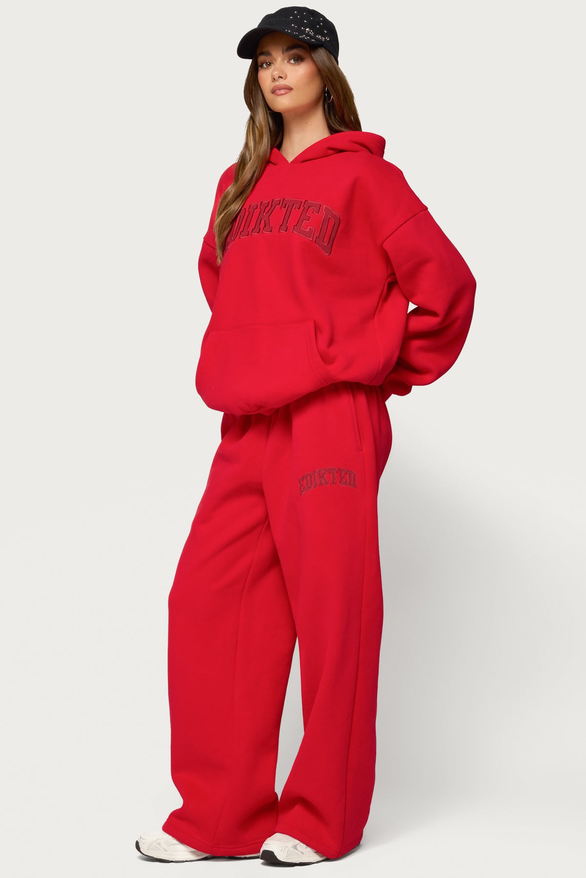Edikted Crush Sweatpants - Image 3