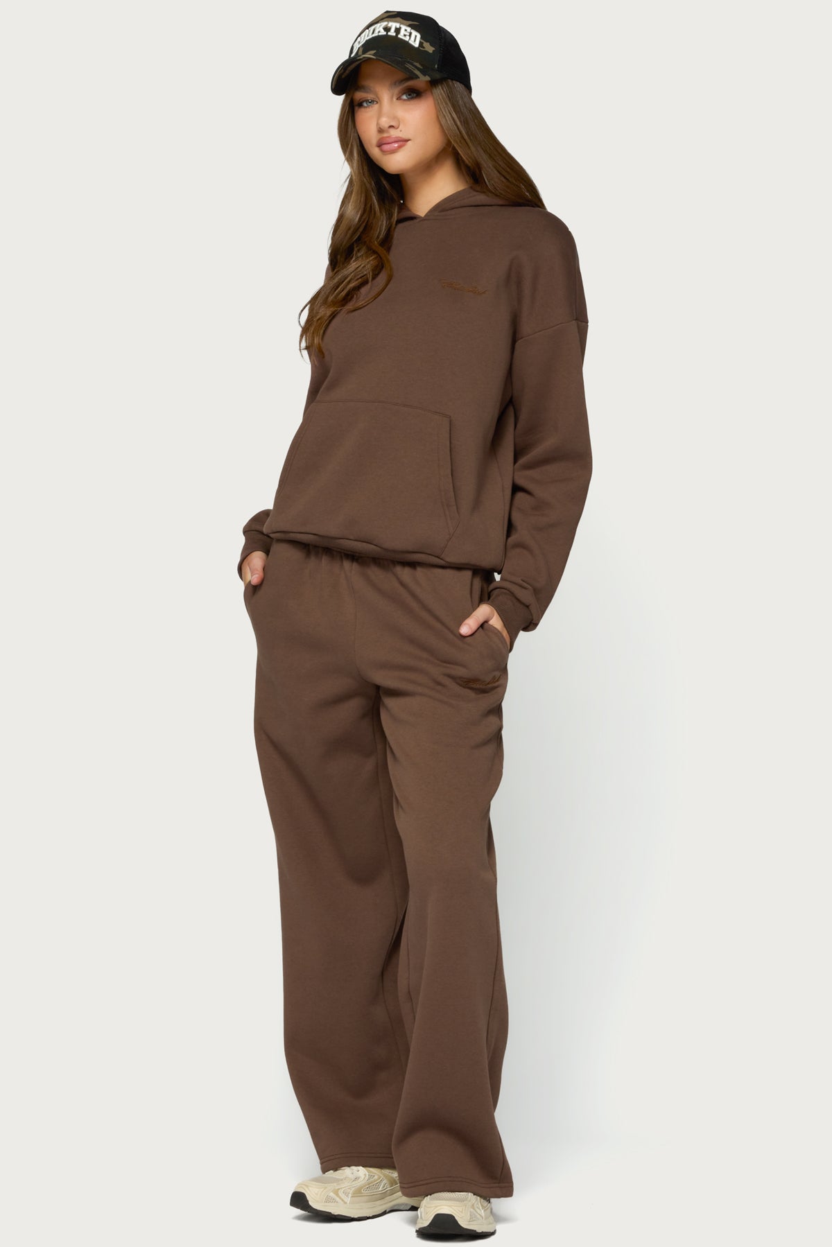 Basic Girl Wide Leg Edikted Sweatpants - Image 6