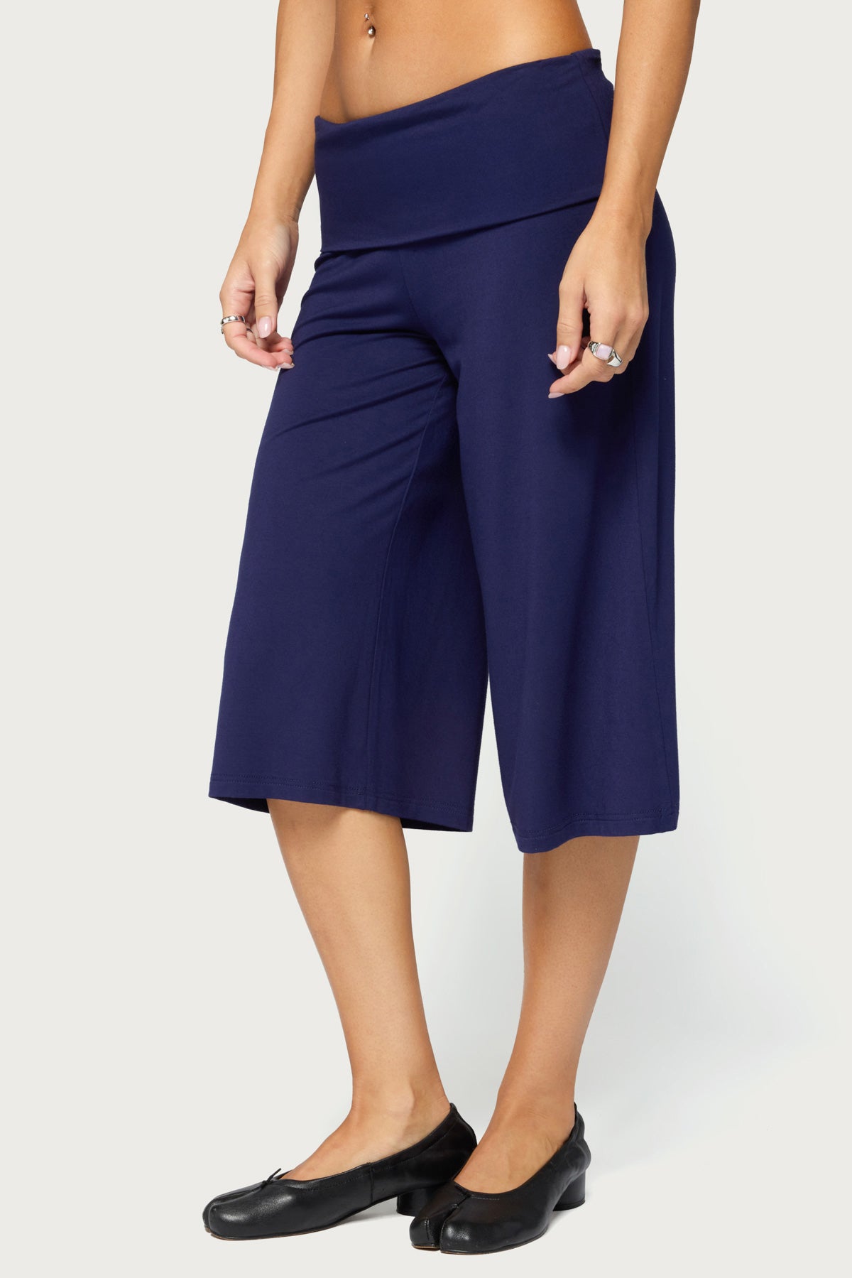 Shirly Wide Leg Foldover Capri Pants - Image 3