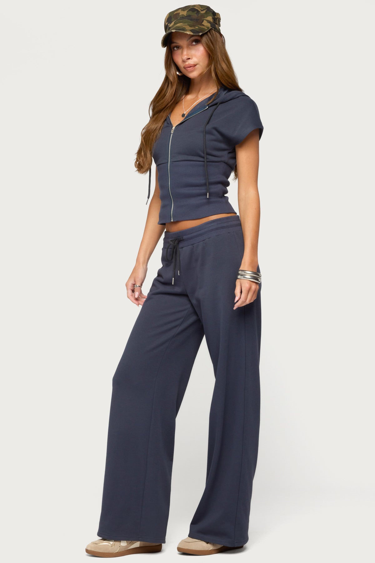 Paeva Low Rise Sweatpants - Image 4