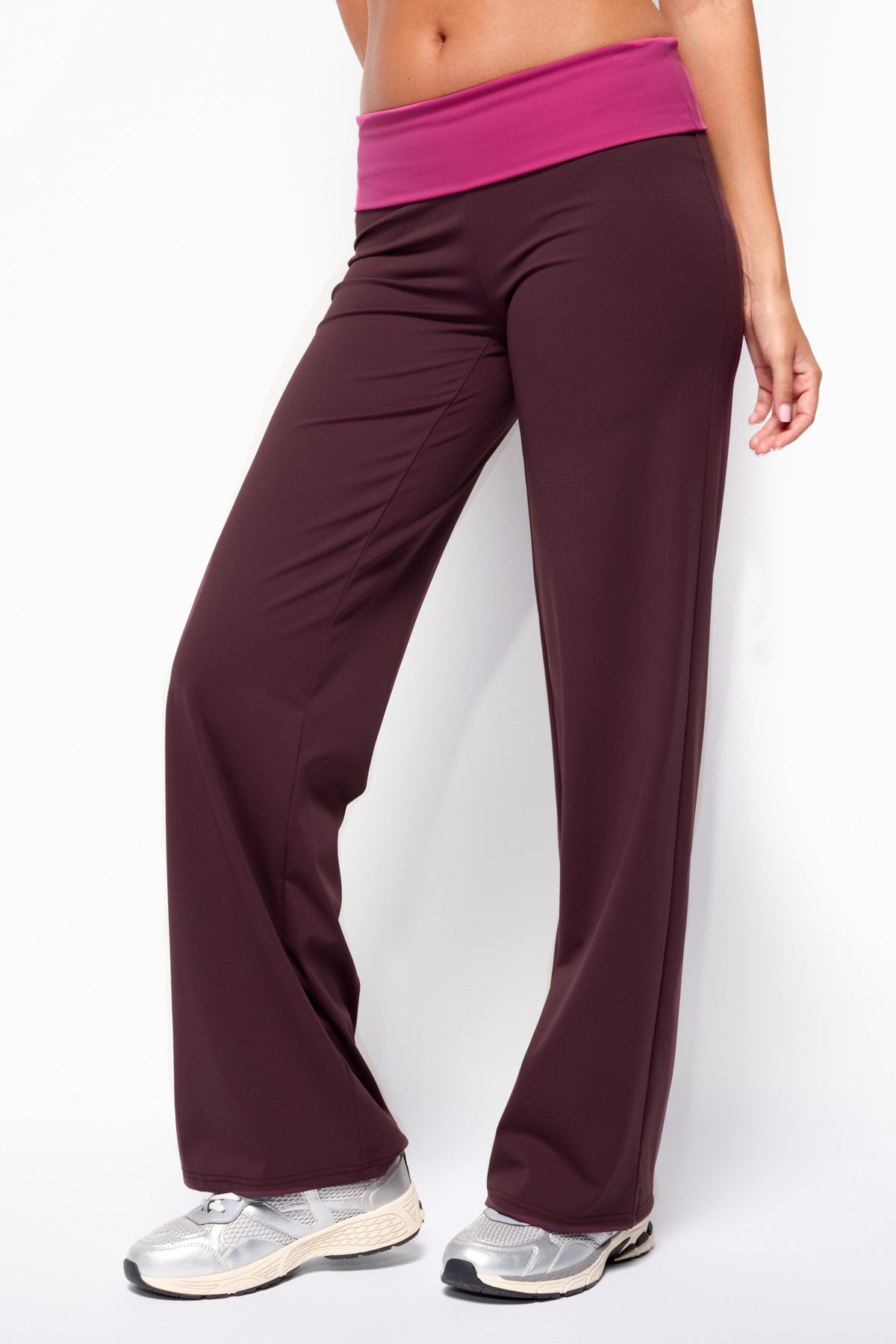 Dayna Contrast Foldover Straight Leg Pants - Image 4