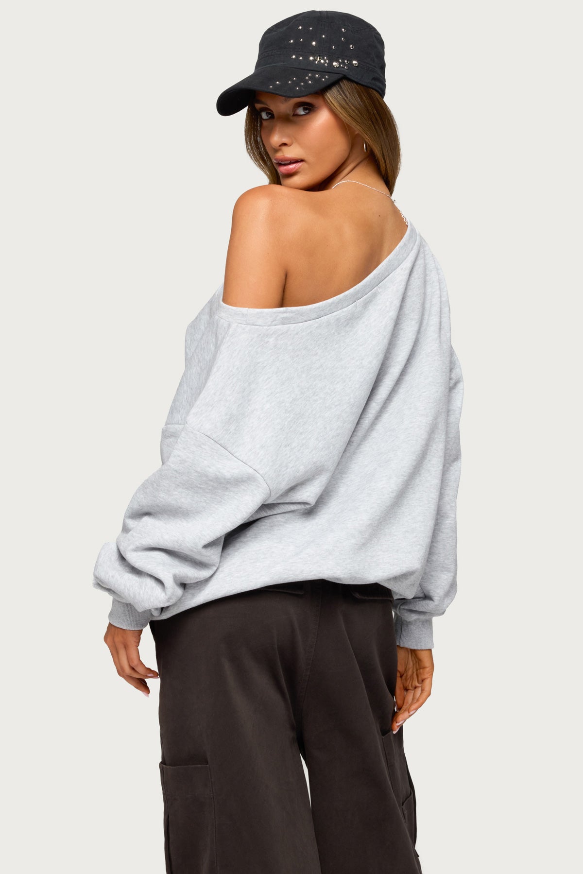 80 Girl Off Shoulder Sweatshirt - Image 4