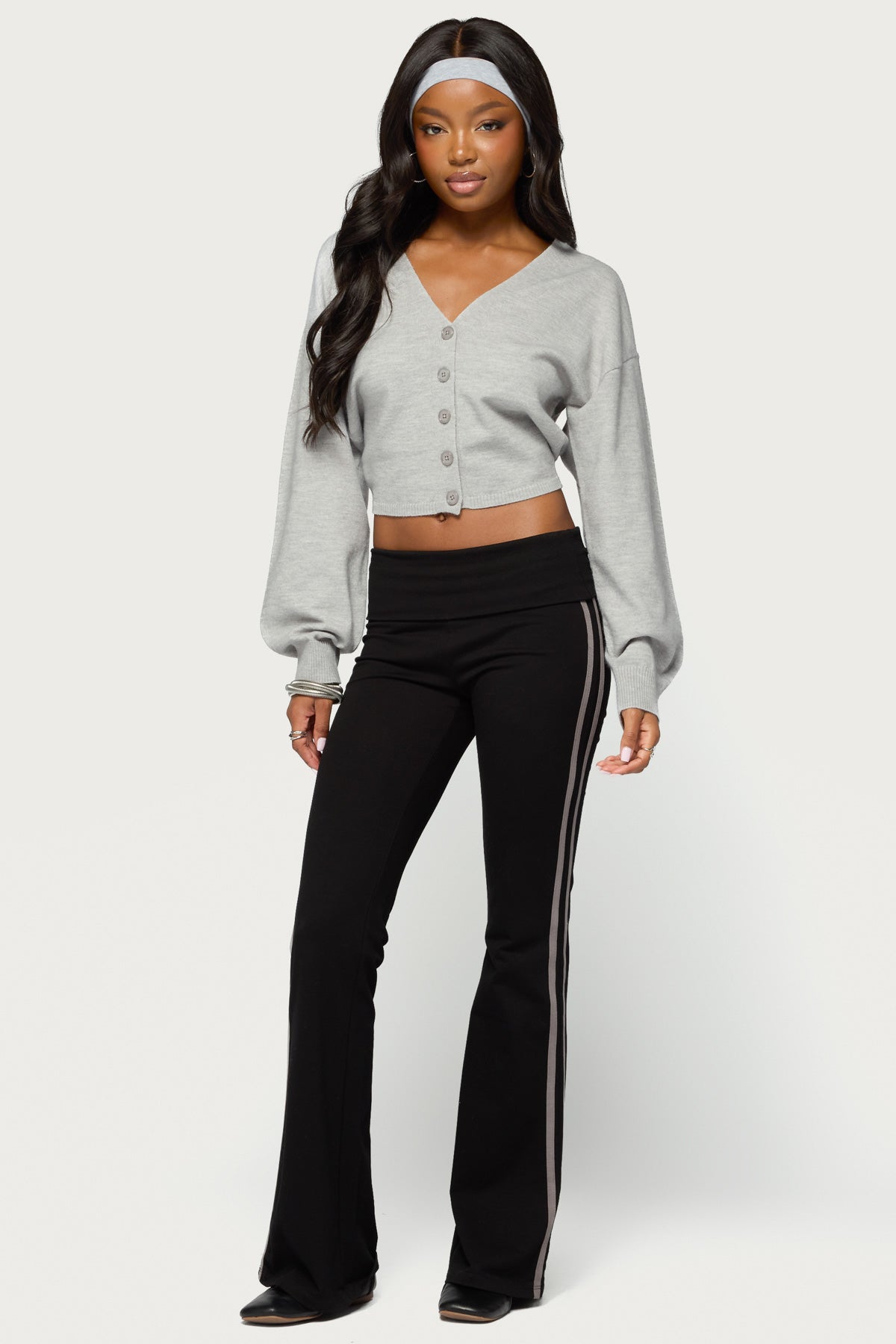 Jiara Balloon Sleeve V Neck Cardigan - Image 2
