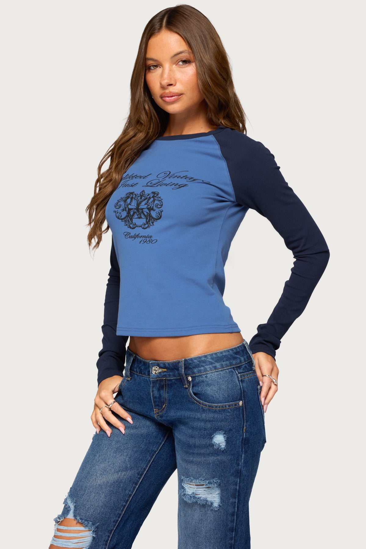 Edikted Just Living Raglan Graphic Top - Image 4