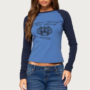 Edikted Just Living Raglan Graphic Top